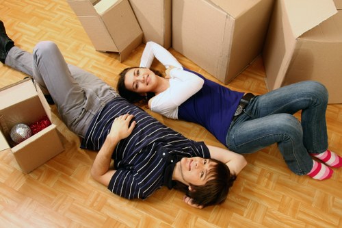 Business delivery using a man with van service in Chelsea